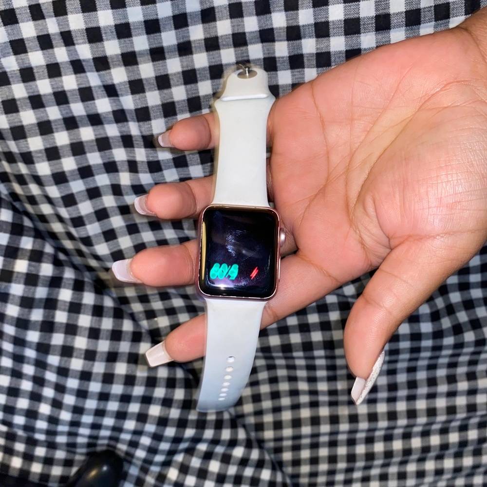 Apple Watch - image 1